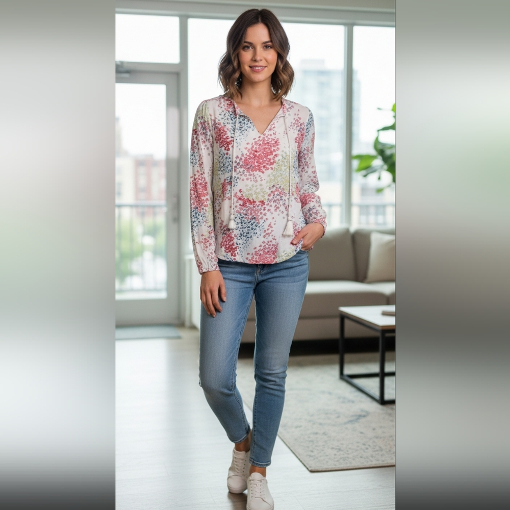 Lucky Brand White Floral Peasant Top Gauzy Watercolor Smocked Sleeves Medium